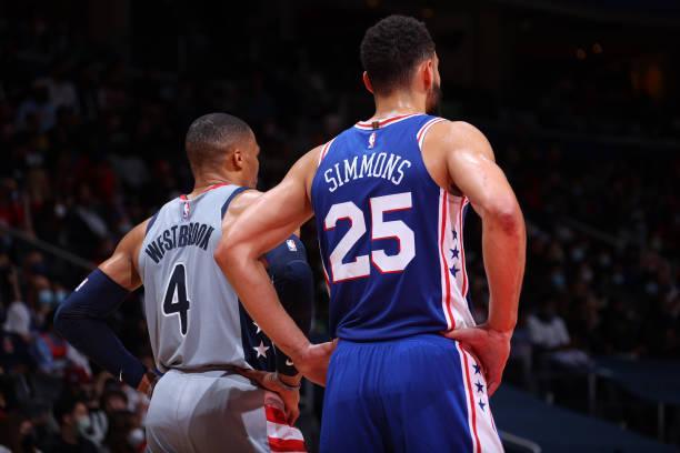 与詹姆斯隔 与詹姆斯隔